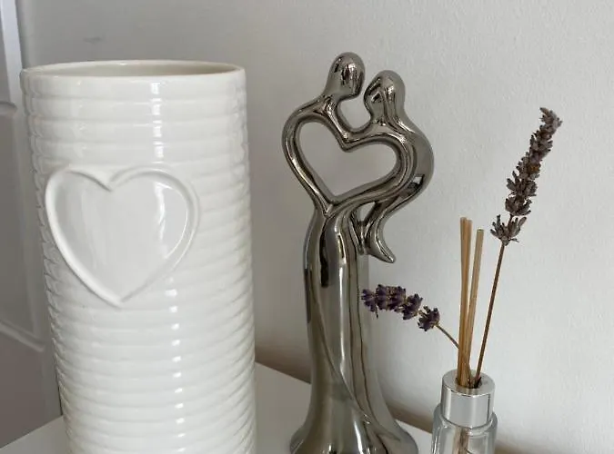 דירה Vaszary Secret Nest באלאטונפורד